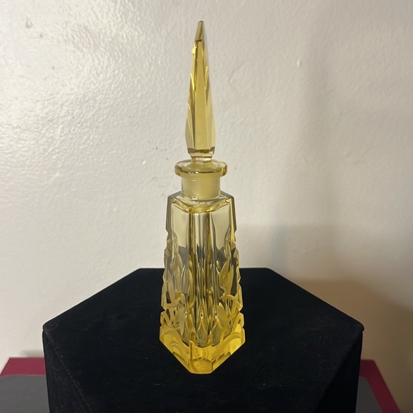 Art Deco Czechoslovakia Yellow Floral Vaseline Glowy Glass Perfume Bottle Dauber - Picture 2 of 15